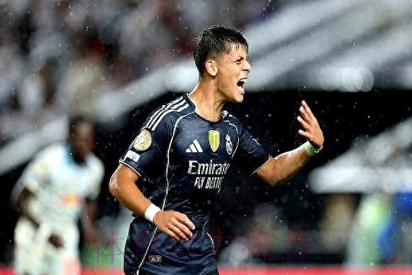 马卡：皇马仍在阵中寻找组织核心 居莱尔无法胜任